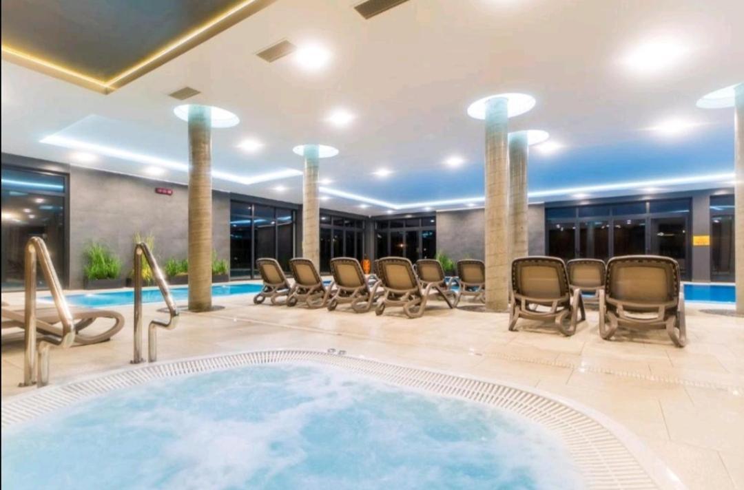 Morze Kolobrzeg Basen Kryty Lägenhet Exteriör bild