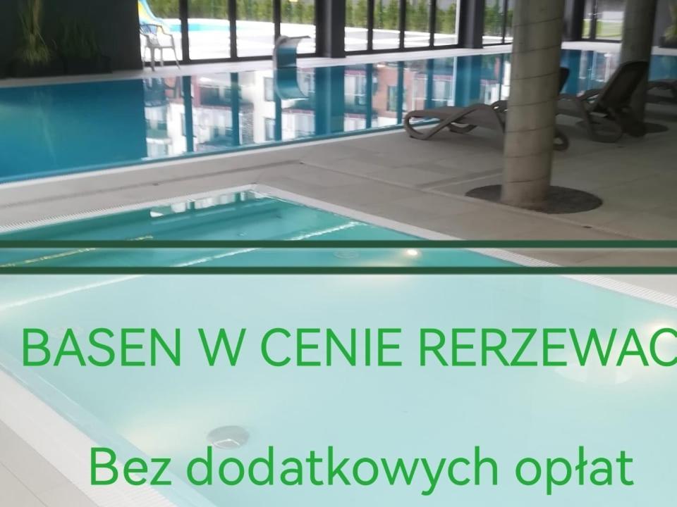 Morze Kolobrzeg Basen Kryty Lägenhet Exteriör bild